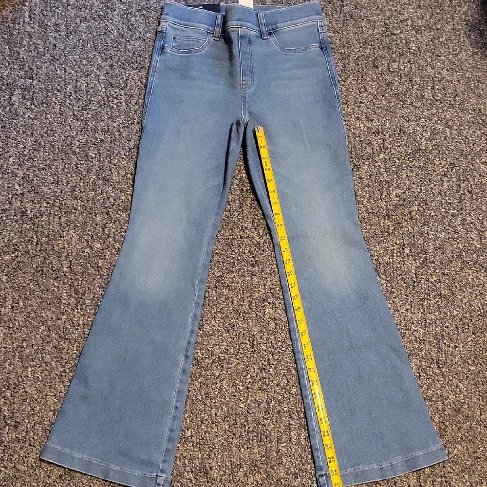 Spanx Flare Mock Waist Elastic Blue Stonewashed Women's Jeans NWT size Medium